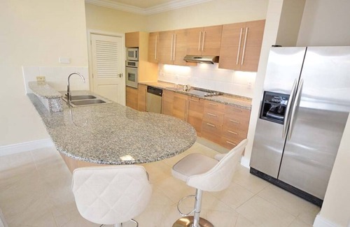 Halcyon Heights Maison | Townhome near amenities in West Coast area