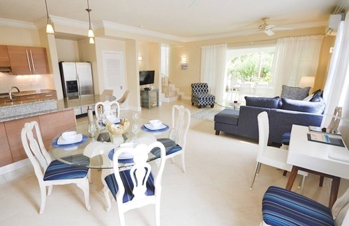 Halcyon Heights Maison | Townhome near amenities in West Coast area