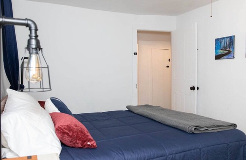 Florence Cottage | Beautiful Cottage on 1 acre