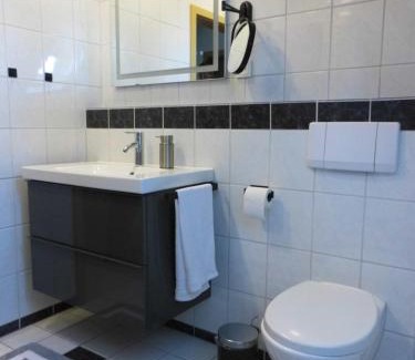 Oberdorla Appartement | Bakumara
