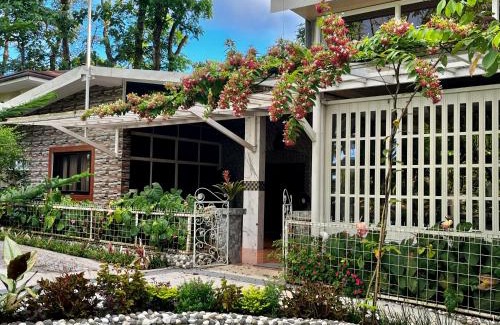 Lucban Maison | BALAI BANAHAW Vacation Farm and Private Resort