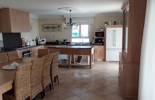 Balaruc-les-Bains Maison | BALARUC LES BAINS (34) . BEAUTIFUL, LARGE VILLA, PANORAMIC VIEW, GARDEN, POOL.