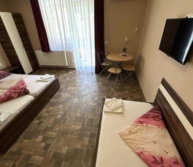 Balatonfured Lit Et Petit-Déjeuner | Balatonfüredi Borostyán Panzió