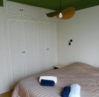 Saint-Pierre Appartement | Balcon sur la rade - Appartement 2 chambres - Pour famille & pros