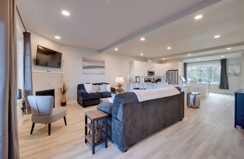 Hammond Maison | Balconies w/ Scenic River Views: Hammond Townhome!