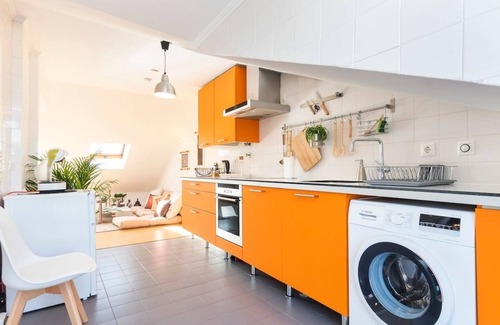 Santo Amaro Appartement | Balcony Bliss | View & LX Factory, Congress Centre