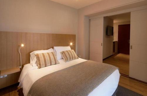 Financial District Appartement | Balcony Retreat in Bogotá Gourmet Heart 205
