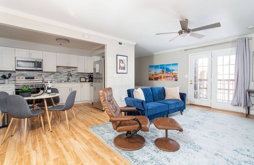 Rutledge Hill Copropriété | Condo de ville pratique! Moderne et étincelant de propreté!