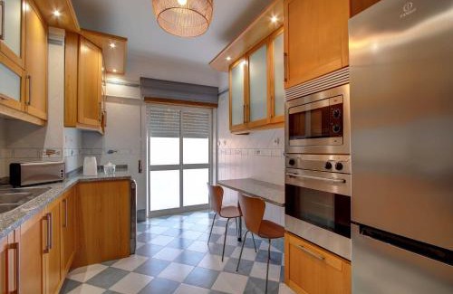 Sao Sebastiao Appartement | Balcony with view, private garage, an elevator