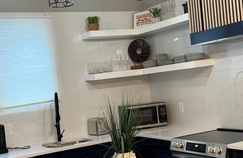 Baldwin Appartement | Baldwin's Bijou Studio Apartment w/ a/c, queen bed