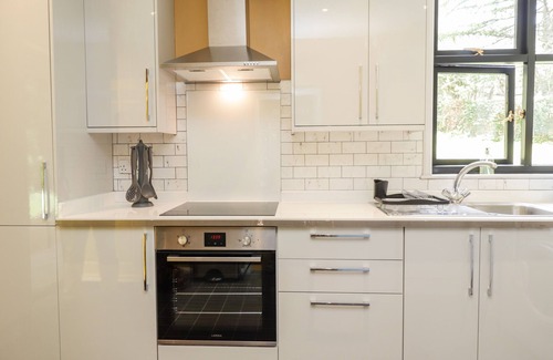 Loughton Cottage | Baldwin’s Hill Cottage, LOUGHTON