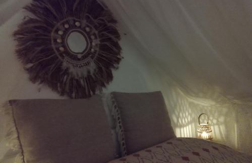 Saint-Laurent Maison | Bali cocoon
