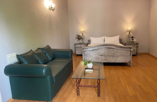 Lajpat Nagar Maison | Bali Mantran
