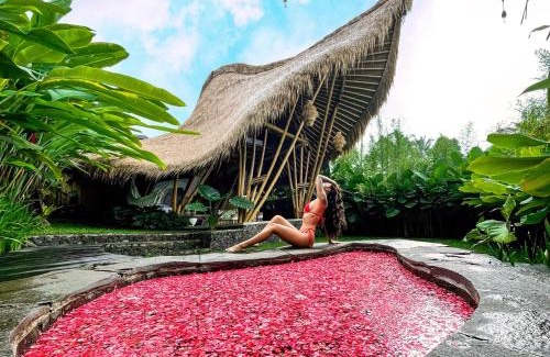 Selat Villa | Balikayanas Bamboo House - Miggiell House