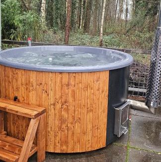 Velsen-Zuid Maison | Balistyle guesthouse incl Hottub near Amsterdam and Haarlem