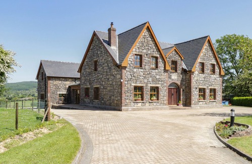 Manorhamilton Cottage | BALLYBOY VIEW, family friendly in Manorhamilton, County Leitrim