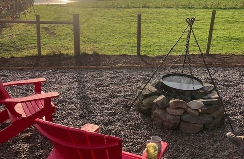 Newtownards Maison | Ballydorn Stay Shepherds Hut with a view