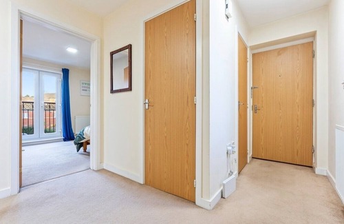 Smethwick Appartement | Balmoral Court -Sleeps 6 -Free Parking with Workspace & High-Speed WiFi