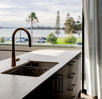 Newcastle Appartement | Balmoral on Scott - Harbour Front Perfection
