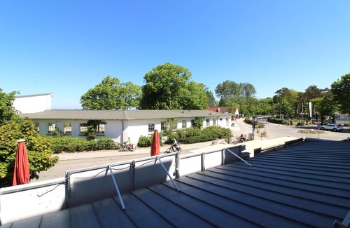 Ostseebad Kuhlungsborn Appartement | Baltic Sea view apartment Rügen 12: 2-room apartment close to the beach with large balcony facing the sea