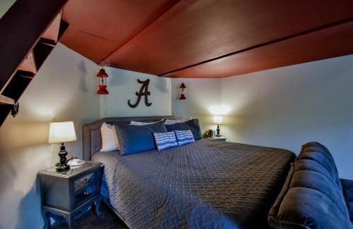 Tuscaloosa Maison | Bama Lakeside Retreat