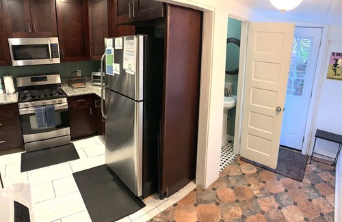 Grant Hill Maison | Bamboo House (Downtown, Convention Center) 3BR