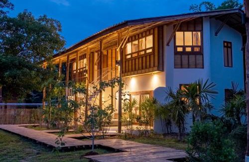 San Kamphaeng Lit Et Petit-Déjeuner | Bamboo Nest at SangGaDee Space