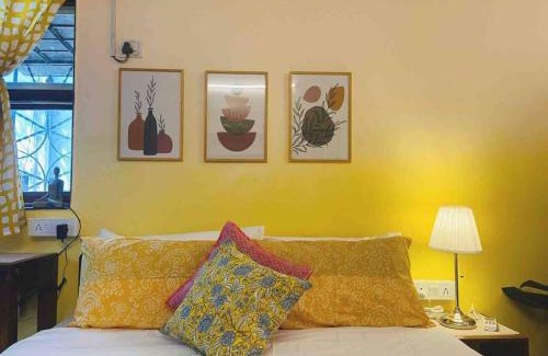 Pali Hill Appartement | Bandra Studio Lokhandwala House, Near Carter Road, Palli Hill by Connekt Homes