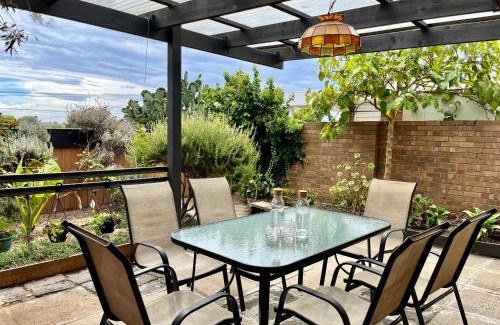 Templestowe Lower Maison | Bangalow by Award Winning Architect near Doncaster Hill