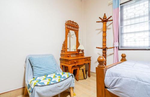 Phongprasan Maison | Bangsaphan Paradise Brown House