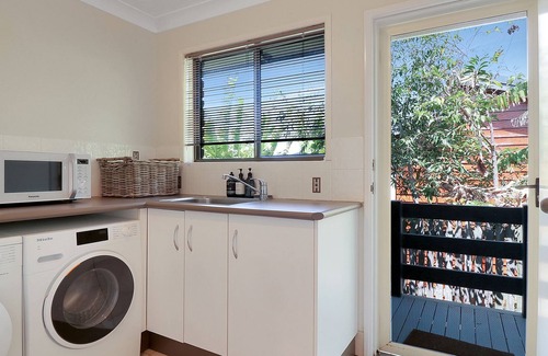 Meikleville Hill Maison | Banika House, Your Seaside Sanctuary!