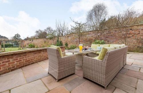 Newnham Maison | Bank House Apartment