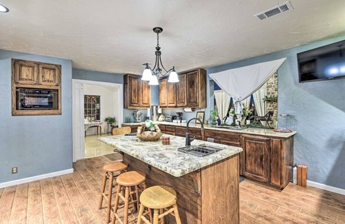 Forestburg Appartement | Banquet Hall & Pool: Expansive Forestburg Ranch!