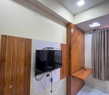 Nathdwara Hôtel | Bansuri hotel - opposite shreenathji temple just80mtr Walk l 1min away 966o9o1oo6