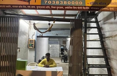 Santacruz West Maison | Bapuji Paying Guest 01
