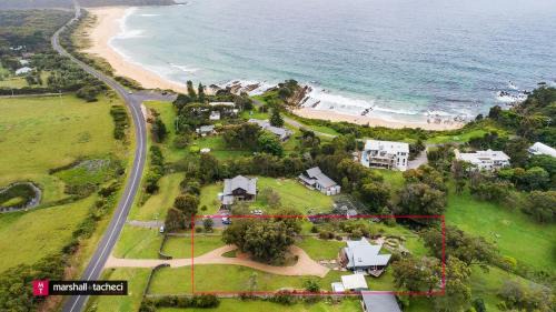 Barragga Bay Maison | Baraga Sanctuary holiday house, Bermagui Barragga Bay Linen & Wifi Provided