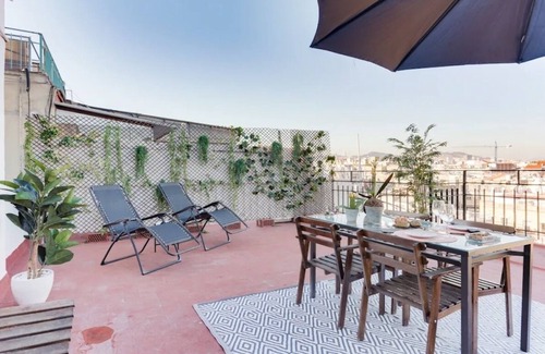 La Nova Esquerra de l'Eixample Appartement | DE PROPRIÉTAIRE - 5 chambres à coucher, 2 salles de bains, spacieuse et lumineuse!