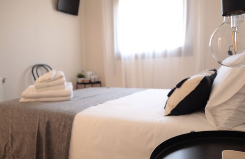 El Prat de Llobregat Maison | BARCELONA PR GUESTHOUSE