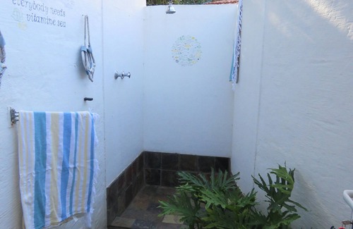 Scottburgh Lit Et Petit-Déjeuner | Bare Feet Retreat