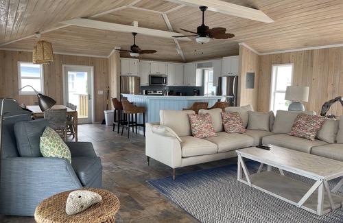 Hope Town Maison | Barefoot Bay - beach house w/ 3 pods, views of Atlantic Ocean & Sea of Abaco