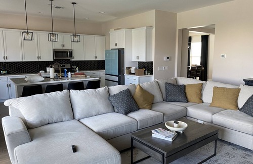 Buckeye Maison | Barefoot Villa, take your shoes off and stay a while!