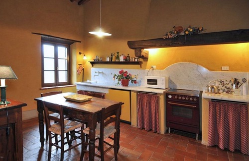 Barga Villa | Barga, avec piscine privée et vue magnifique. Recharge des voitures électriques.