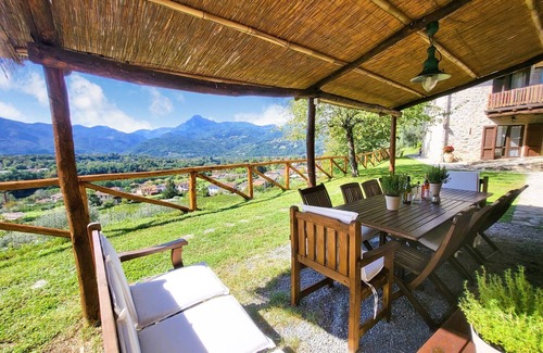 Barga Villa | Barga, avec piscine privée et vue magnifique. Recharge des voitures électriques.