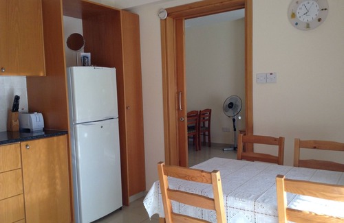 Larnaca City Centre Appartement | Bonnes affaires! - Mer Spacieux 2 chambre 2 Balcon Appartement à Larnaca Promenade
