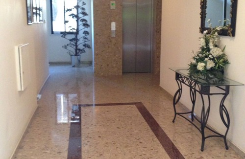 Larnaca City Centre Appartement | Bonnes affaires! - Mer Spacieux 2 chambre 2 Balcon Appartement à Larnaca Promenade