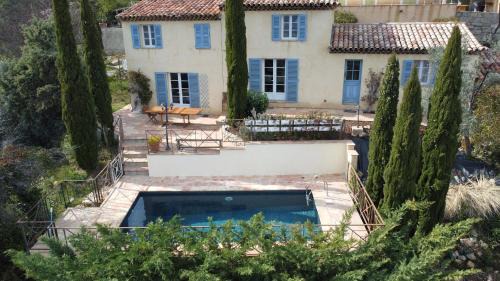 Bargemon Villa | Bargemon villa with modern interior and gorgeous view - with private pool