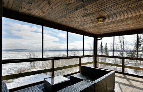 Herbster Maison | Bark Point Retreat