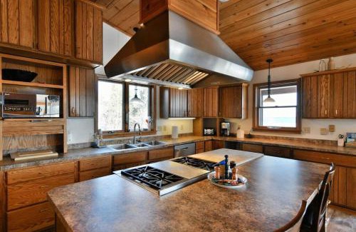 Herbster Maison | Bark Point Retreat