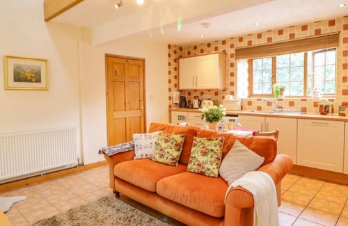 Pentir Maison | Barn conversion at the Old Watermill near Snowdonia & Zip World.