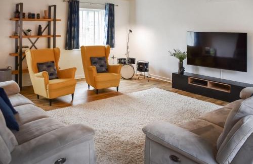 Rackheath Maison | Barn Court